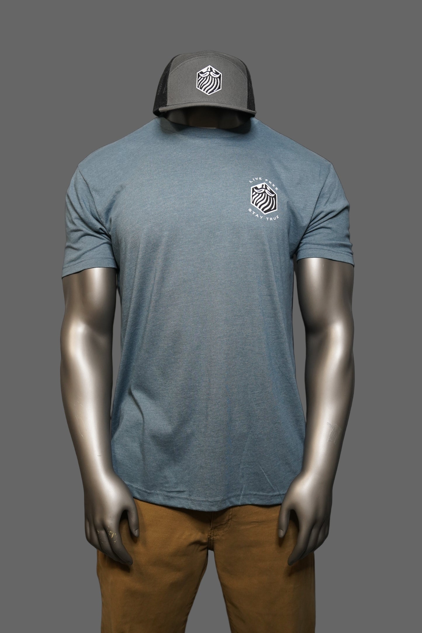 T-Shirt: Live Free Stay True - VIVIDUS