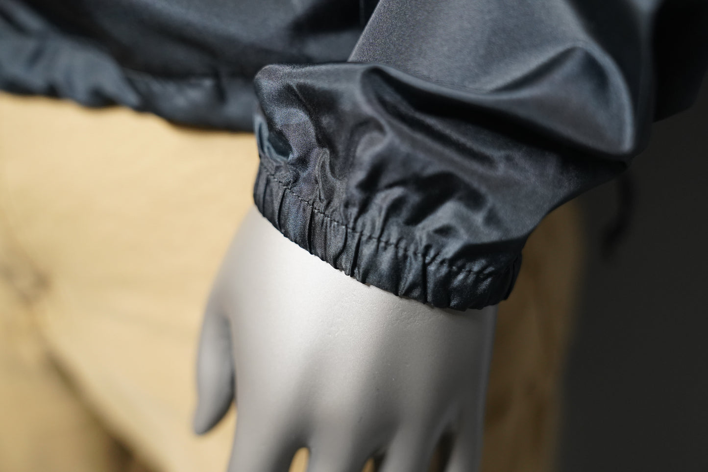 Men's Lightweight Windbreaker