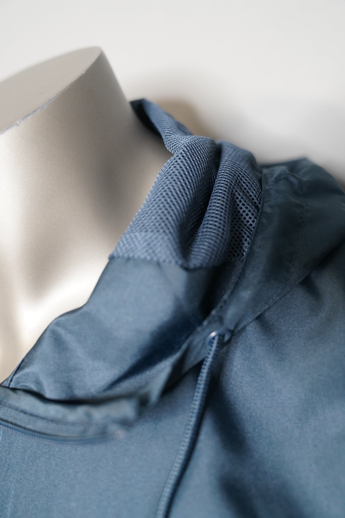 Men's Lightweight Windbreaker