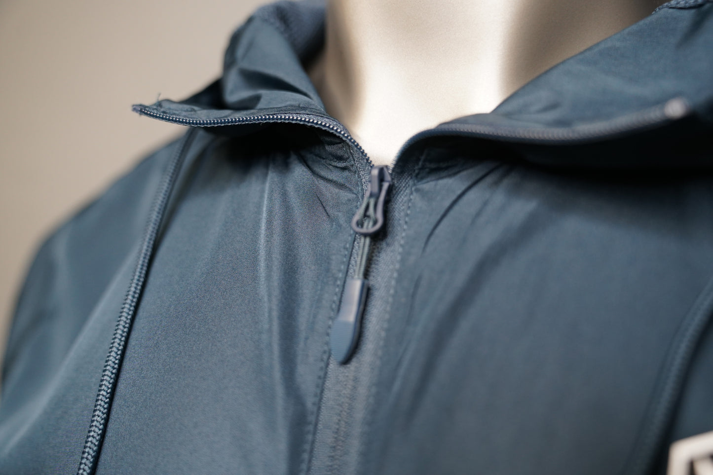 Men's Lightweight Windbreaker