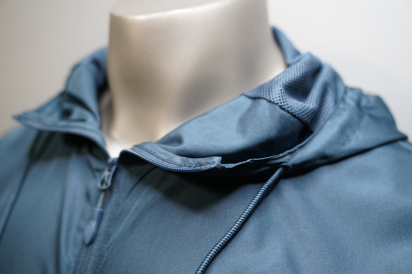 Men's Lightweight Windbreaker